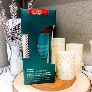 Starbucks reusable cups